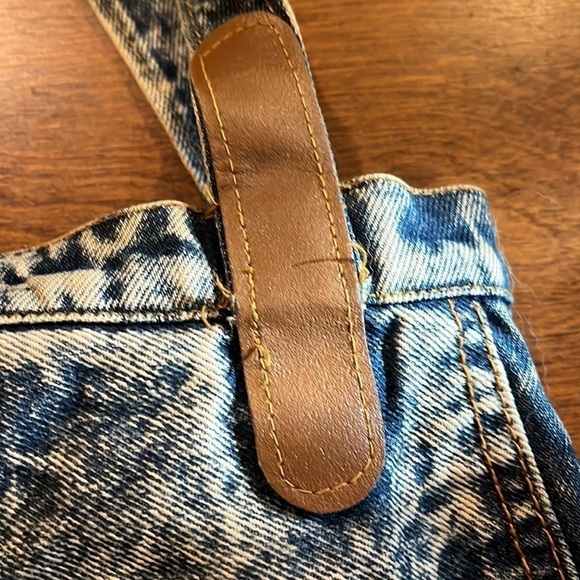 Class Act Acid Wash 80s Bag - Picture 4 of 7